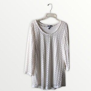 JM Collection Macy’s Cream Eyelet Blouse Top